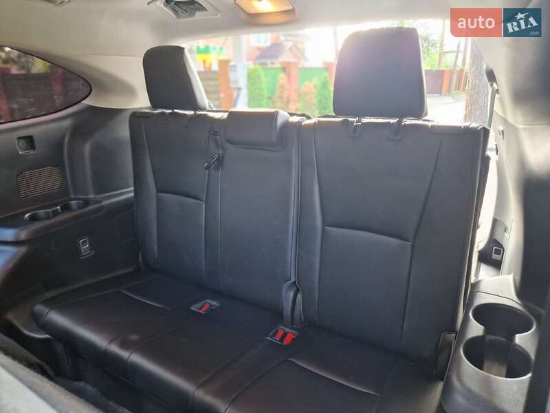 Позашляховик / Кросовер Toyota Highlander 2020 в Києві