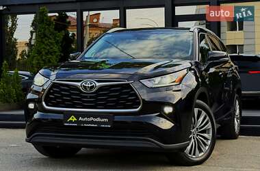 Позашляховик / Кросовер Toyota Highlander 2022 в Києві