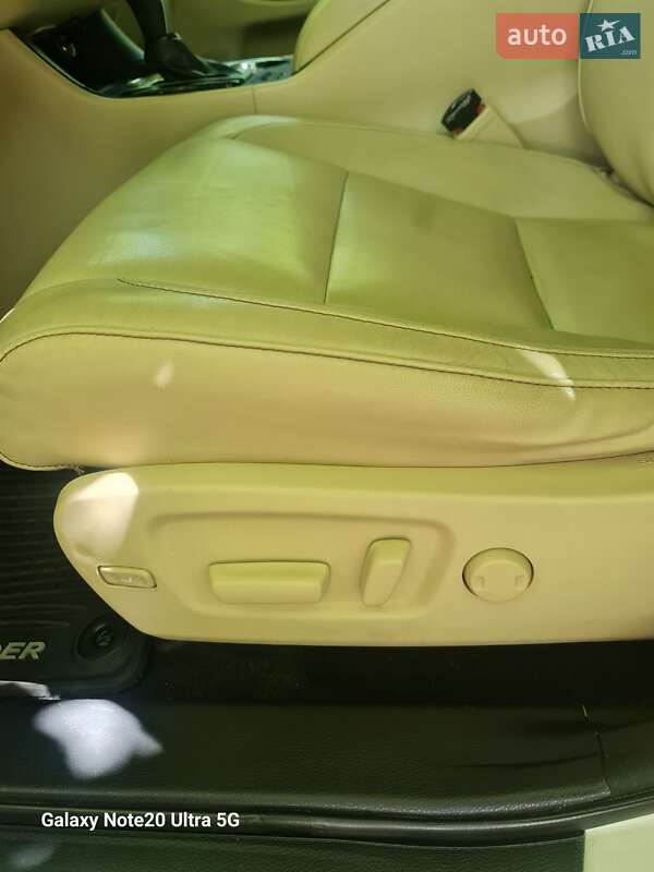 Внедорожник / Кроссовер Toyota Highlander 2015 в Измаиле фото 20 Внедорожник / Кроссовер Toyota Highlander 2015 в Измаиле