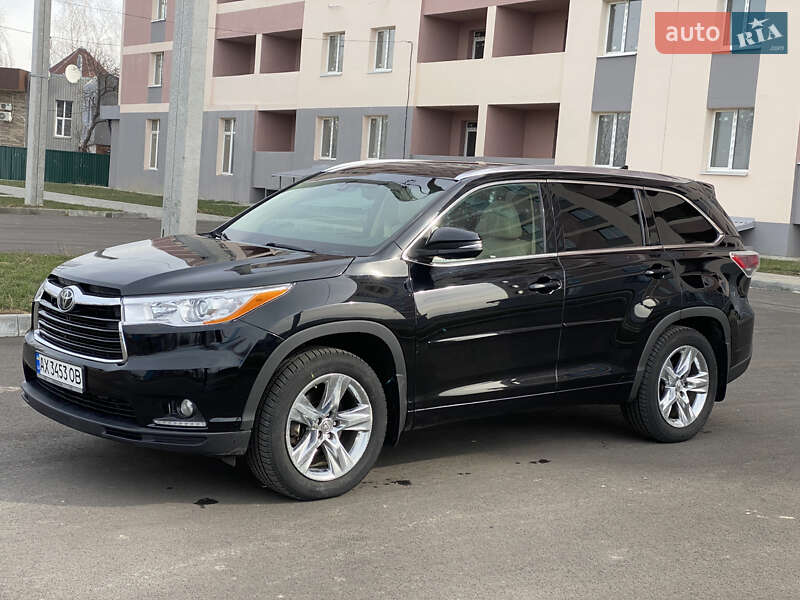 Внедорожник / Кроссовер Toyota Highlander 2015 в Харькове