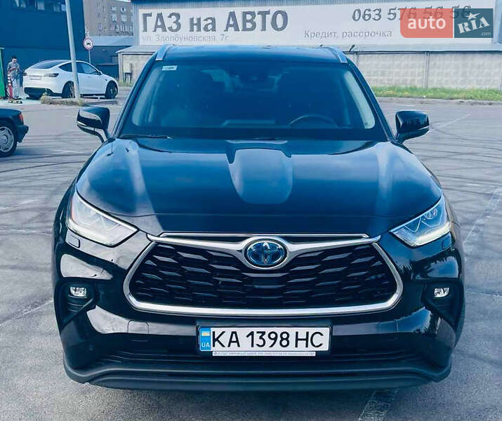 Toyota Highlander 2021