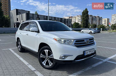 Внедорожник / Кроссовер Toyota Highlander 2012 в Киеве
