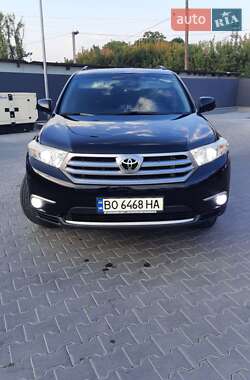 Позашляховик / Кросовер Toyota Highlander 2013 в Тернополі