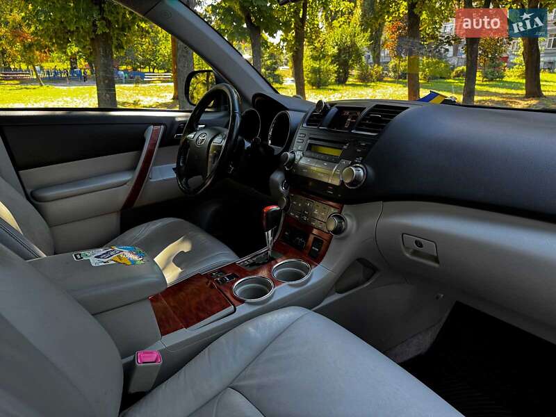 Внедорожник / Кроссовер Toyota Highlander 2008 в Киеве