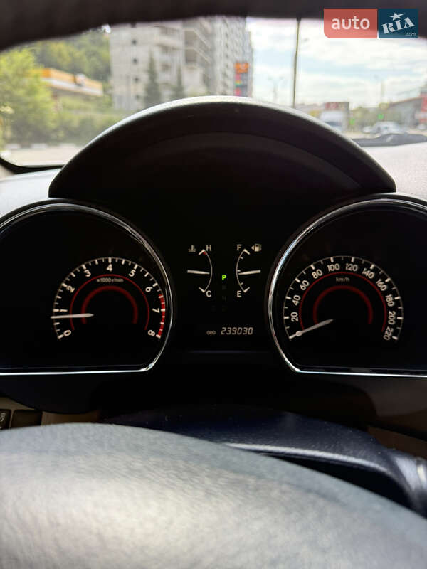 Позашляховик / Кросовер Toyota Highlander 2012 в Харкові