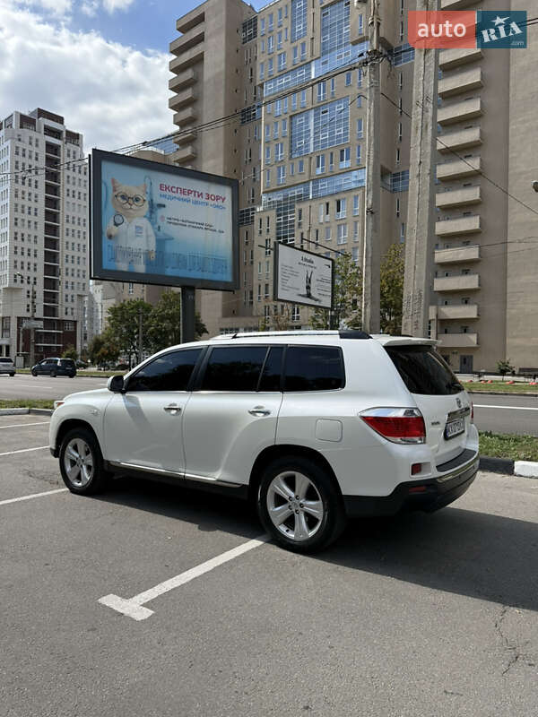 Позашляховик / Кросовер Toyota Highlander 2012 в Харкові