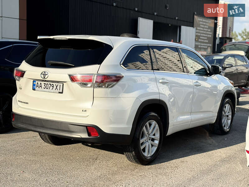 Внедорожник / Кроссовер Toyota Highlander 2015 в Киеве фото 2 Внедорожник / Кроссовер Toyota Highlander 2015 в Киеве