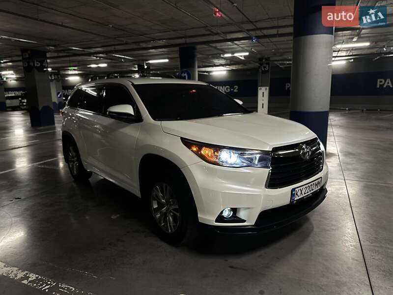 Toyota Highlander 2016