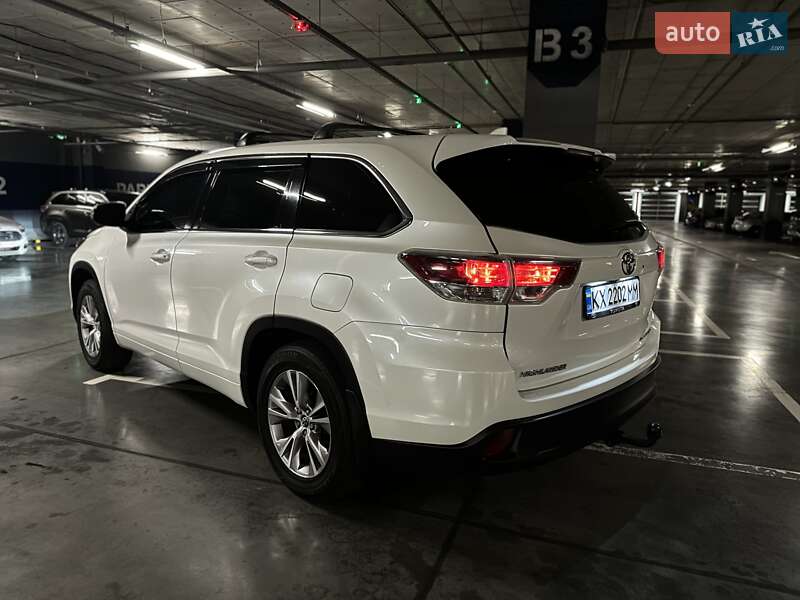 Внедорожник / Кроссовер Toyota Highlander 2016 в Харькове фото 6 Внедорожник / Кроссовер Toyota Highlander 2016 в Харькове