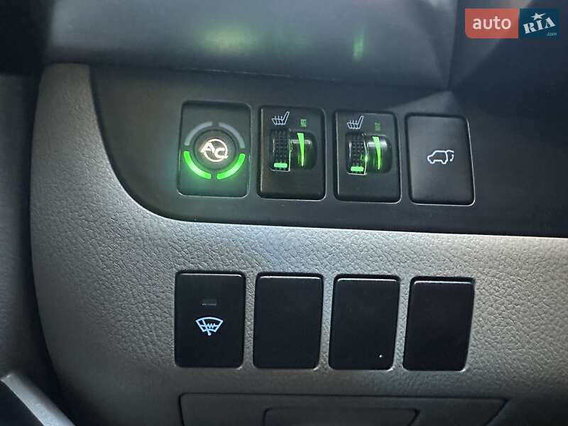 Внедорожник / Кроссовер Toyota Highlander 2016 в Харькове фото 12 Внедорожник / Кроссовер Toyota Highlander 2016 в Харькове