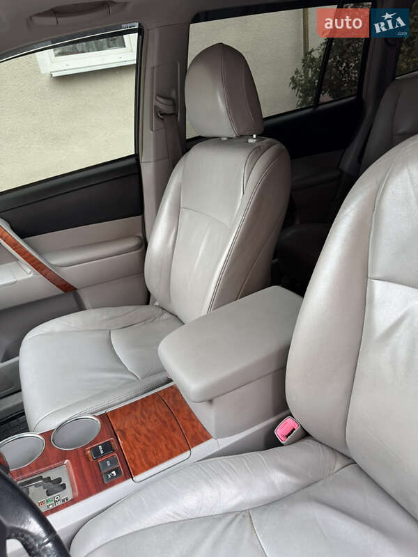 Внедорожник / Кроссовер Toyota Highlander 2008 в Калуше