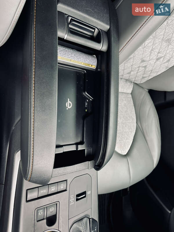 Позашляховик / Кросовер Toyota Highlander 2022 в Одесі