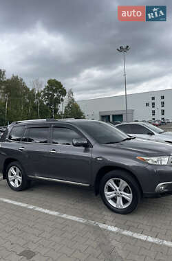 Toyota Highlander 2013