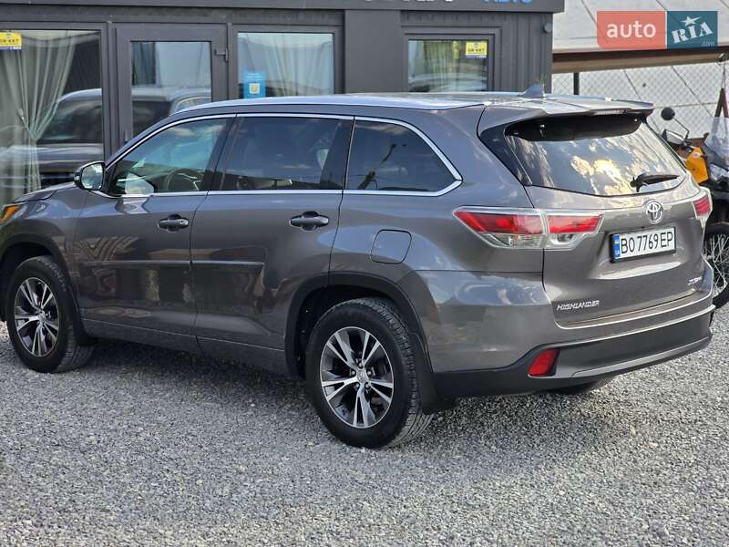 Внедорожник / Кроссовер Toyota Highlander 2015 в Тернополе фото 11 Внедорожник / Кроссовер Toyota Highlander 2015 в Тернополе
