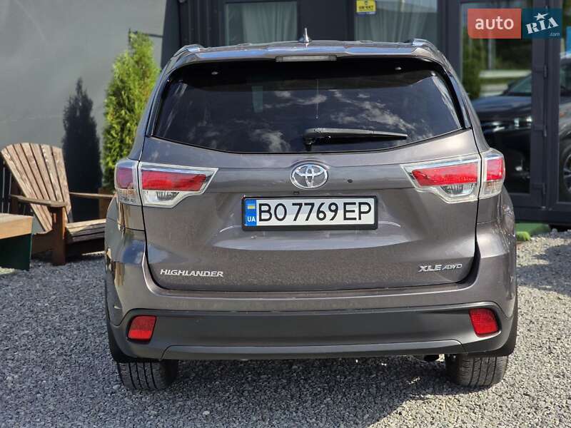 Внедорожник / Кроссовер Toyota Highlander 2015 в Тернополе фото 12 Внедорожник / Кроссовер Toyota Highlander 2015 в Тернополе