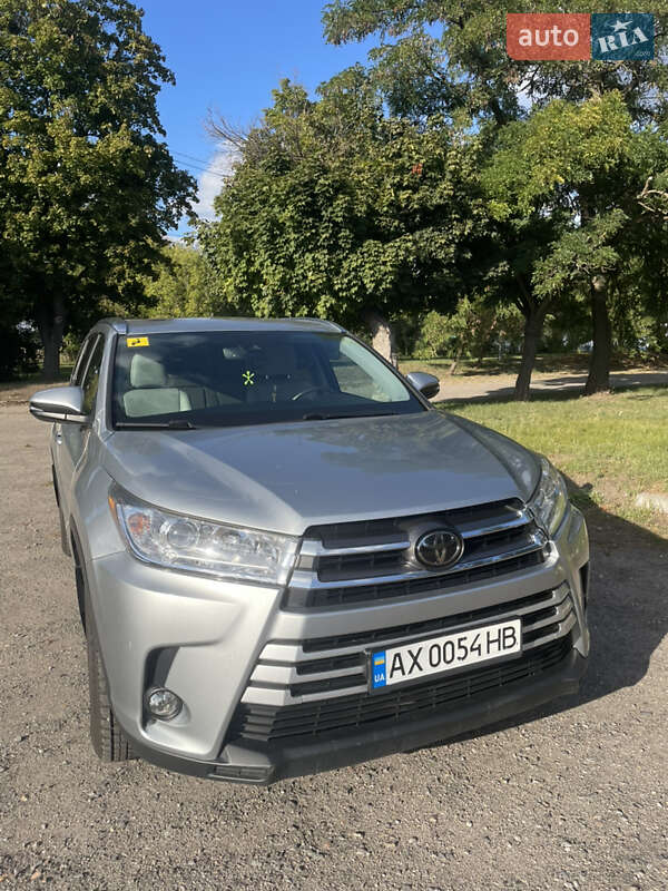 Toyota Highlander 2017