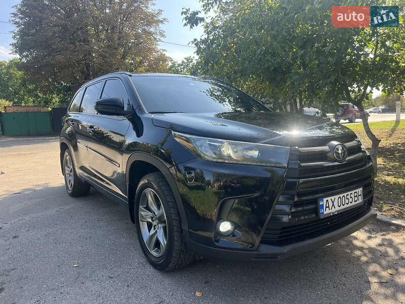 Позашляховик / Кросовер Toyota Highlander 2019 в Харкові