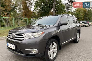 Внедорожник / Кроссовер Toyota Highlander 2012 в Дергачах