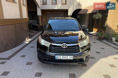 Внедорожник / Кроссовер Toyota Highlander 2014 в Тячеве