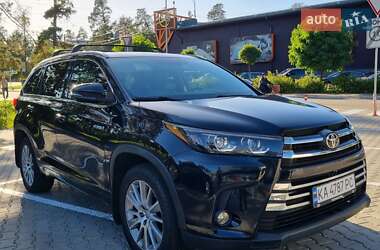 Внедорожник / Кроссовер Toyota Highlander 2015 в Днепре