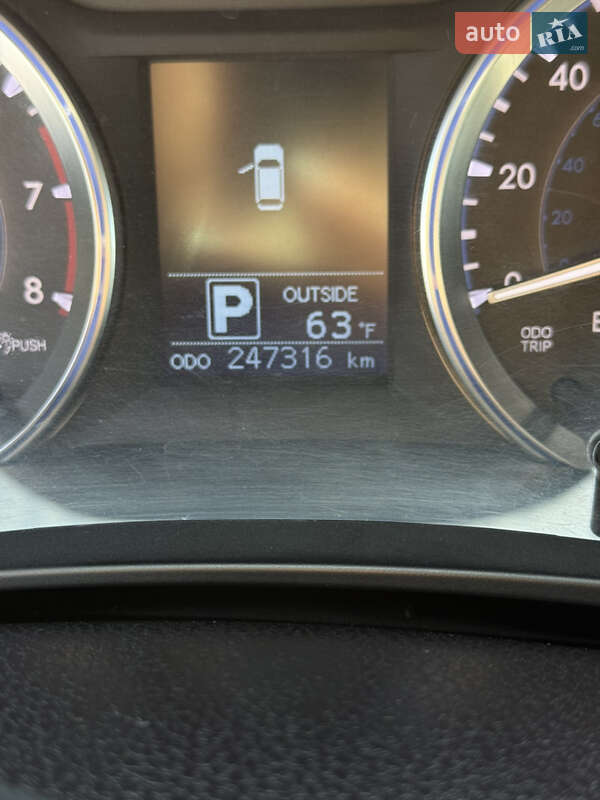 Внедорожник / Кроссовер Toyota Highlander 2015 в Харькове