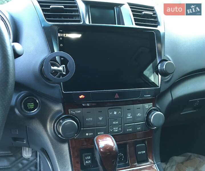 Внедорожник / Кроссовер Toyota Highlander 2010 в Желтых Водах