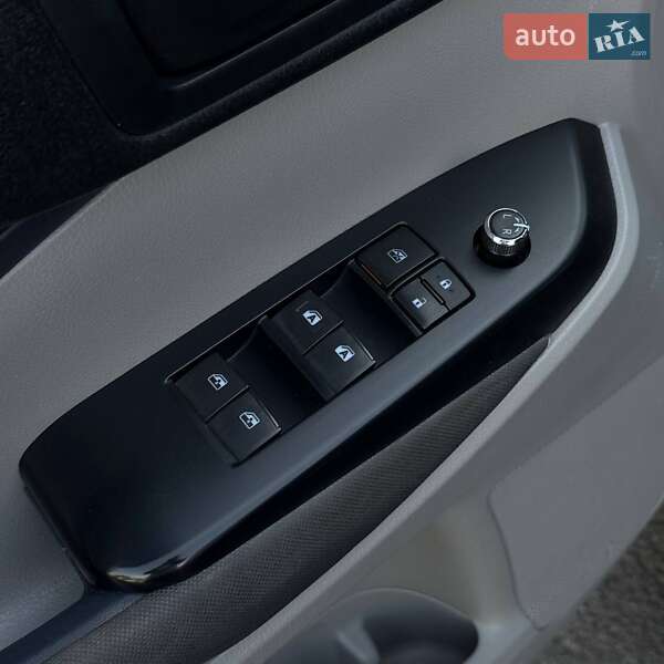 Внедорожник / Кроссовер Toyota Highlander 2014 в Днепре