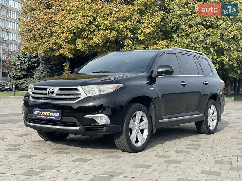 Внедорожник / Кроссовер Toyota Highlander 2013 в Днепре