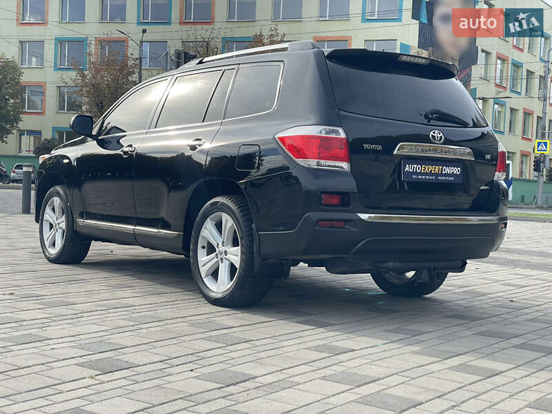 Внедорожник / Кроссовер Toyota Highlander 2013 в Днепре