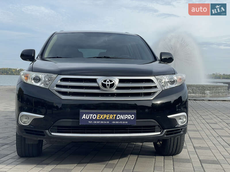 Внедорожник / Кроссовер Toyota Highlander 2013 в Днепре