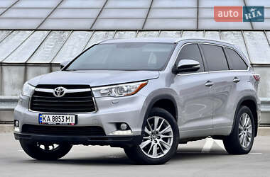 Внедорожник / Кроссовер Toyota Highlander 2016 в Киеве