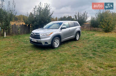 Внедорожник / Кроссовер Toyota Highlander 2016 в Киеве