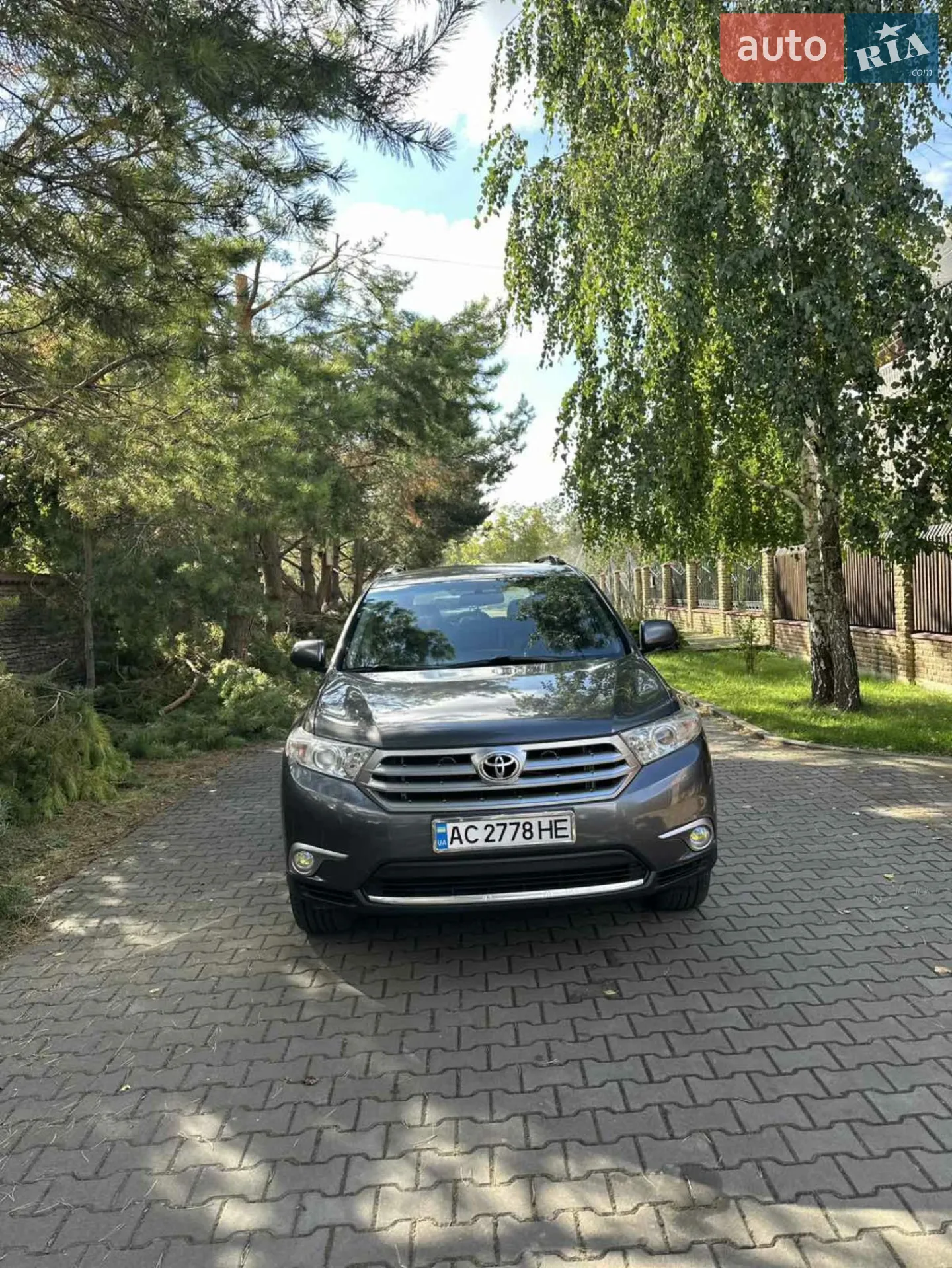 2011 Toyota Highlander - фото 1