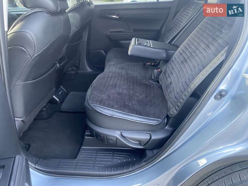 Внедорожник / Кроссовер Toyota Highlander 2020 в Виннице фото 15 Внедорожник / Кроссовер Toyota Highlander 2020 в Виннице
