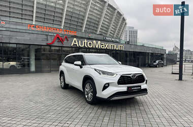 Позашляховик / Кросовер Toyota Highlander 2024 в Києві