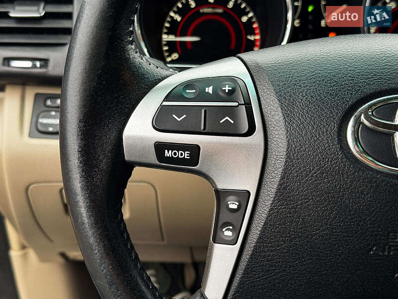 Внедорожник / Кроссовер Toyota Highlander 2012 в Харькове фото 20 Внедорожник / Кроссовер Toyota Highlander 2012 в Харькове