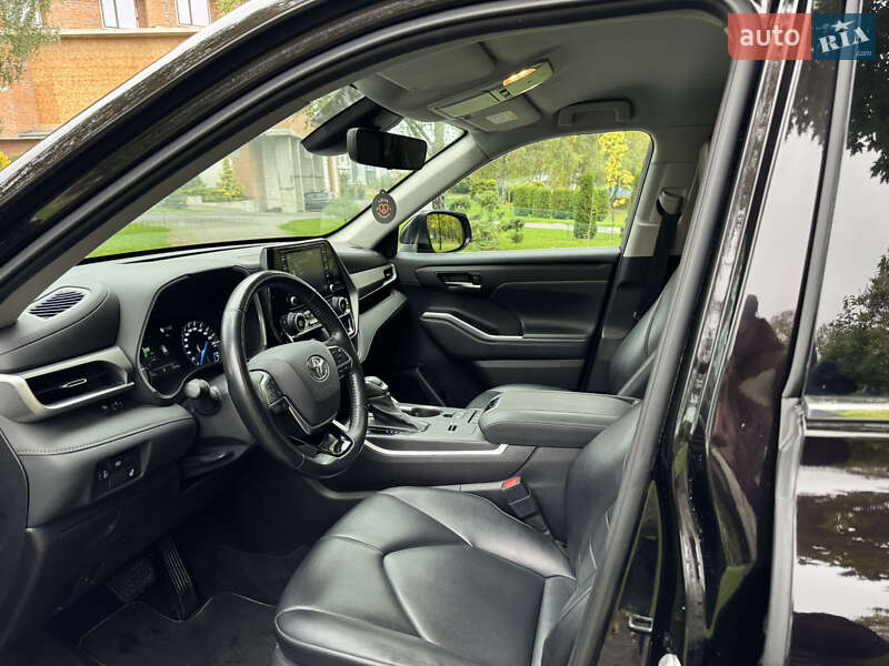 Внедорожник / Кроссовер Toyota Highlander 2021 в Хмельницком фото 19 Внедорожник / Кроссовер Toyota Highlander 2021 в Хмельницком