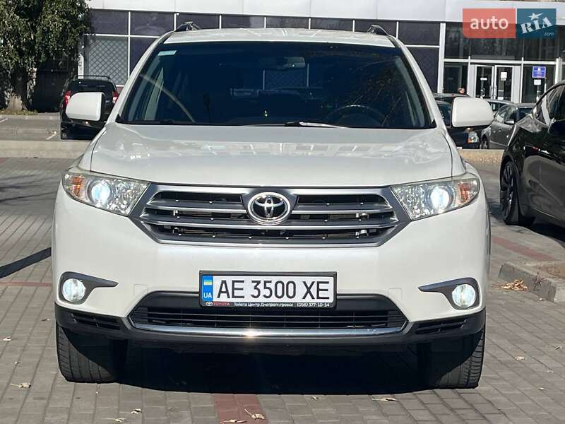 Внедорожник / Кроссовер Toyota Highlander 2013 в Днепре фото 3 Внедорожник / Кроссовер Toyota Highlander 2013 в Днепре