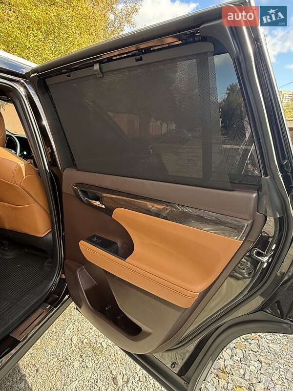 Внедорожник / Кроссовер Toyota Highlander 2020 в Киеве