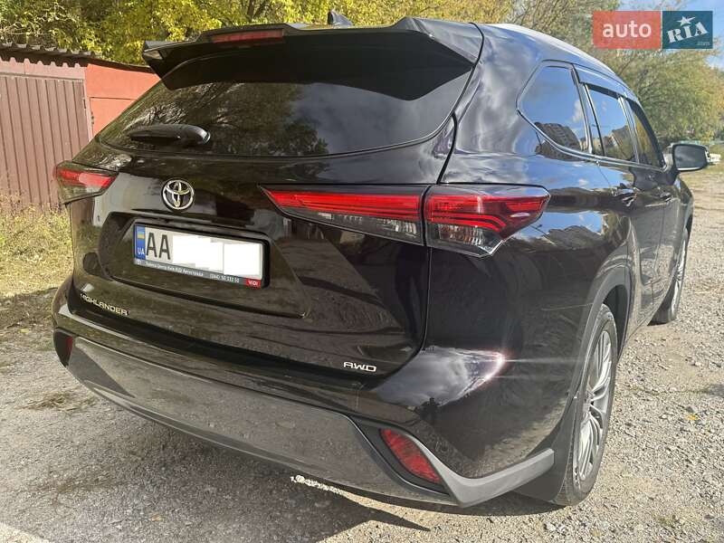 Внедорожник / Кроссовер Toyota Highlander 2020 в Киеве