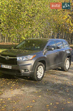 Toyota Highlander 2016
