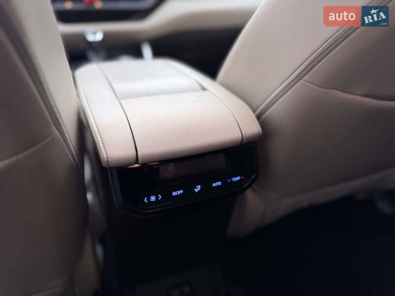 Внедорожник / Кроссовер Toyota Highlander 2020 в Львове фото 26 Внедорожник / Кроссовер Toyota Highlander 2020 в Львове