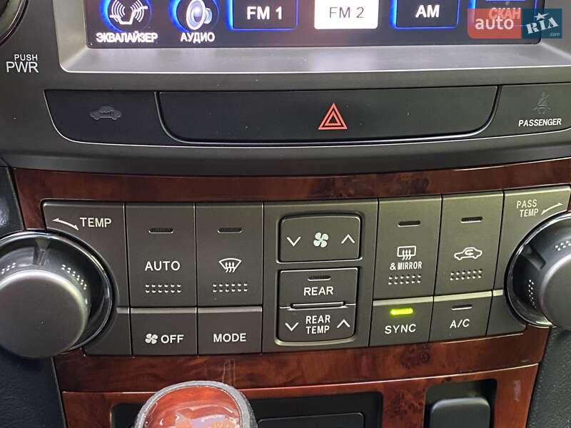 Внедорожник / Кроссовер Toyota Highlander 2013 в Черкассах