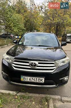 Внедорожник / Кроссовер Toyota Highlander 2010 в 