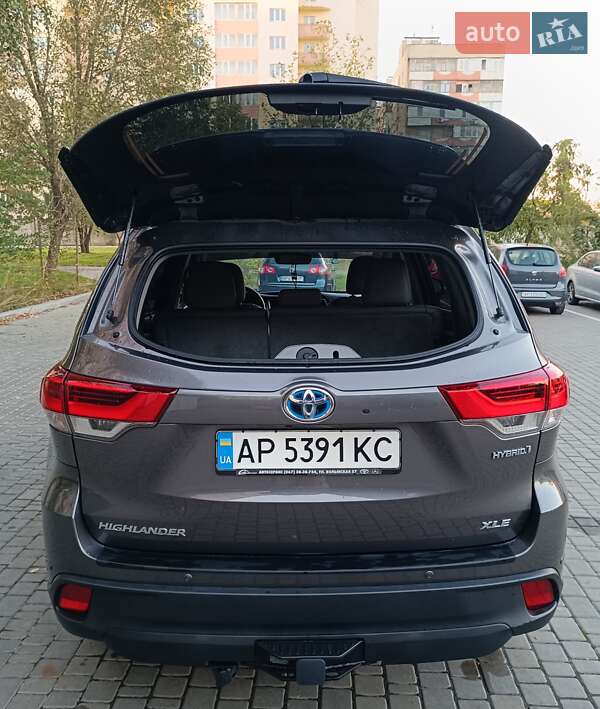Внедорожник / Кроссовер Toyota Highlander 2017 в Днепре фото 21 Внедорожник / Кроссовер Toyota Highlander 2017 в Днепре