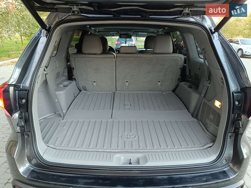 Внедорожник / Кроссовер Toyota Highlander 2017 в Днепре фото 51 Внедорожник / Кроссовер Toyota Highlander 2017 в Днепре