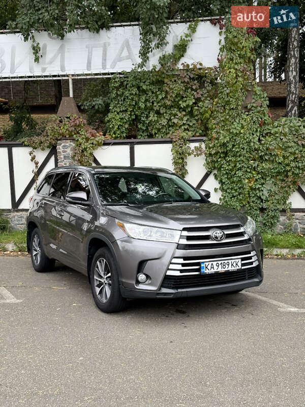 Toyota Highlander 2018