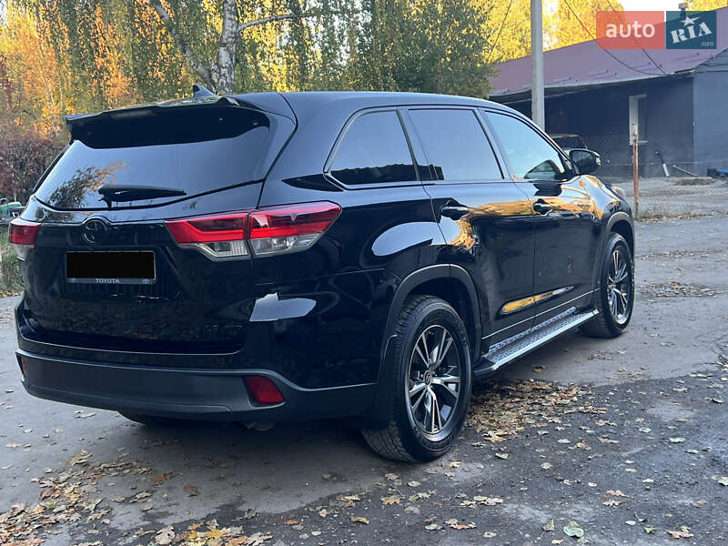 Внедорожник / Кроссовер Toyota Highlander 2017 в Хмельницком фото 5 Внедорожник / Кроссовер Toyota Highlander 2017 в Хмельницком
