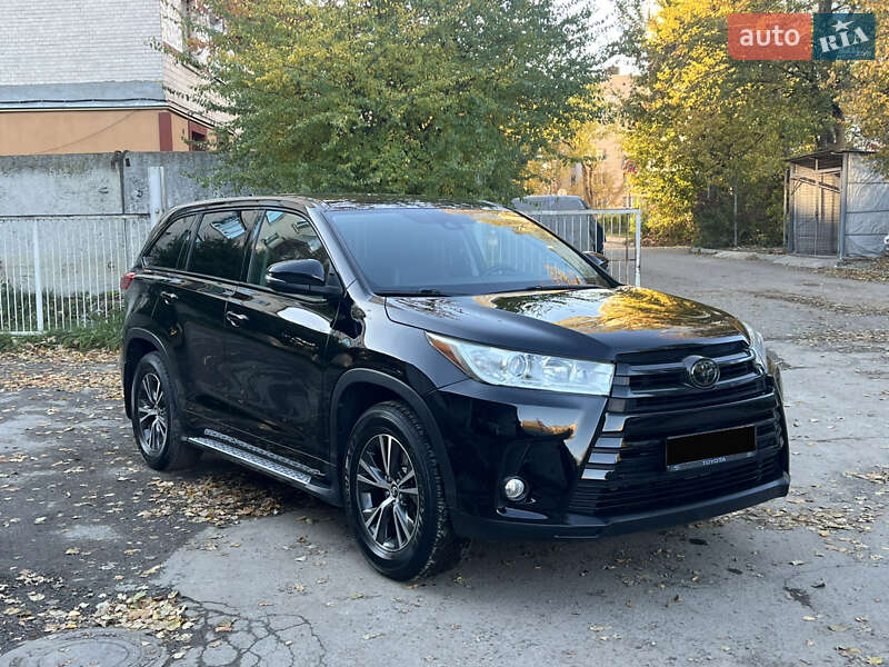 Внедорожник / Кроссовер Toyota Highlander 2017 в Хмельницком фото 16 Внедорожник / Кроссовер Toyota Highlander 2017 в Хмельницком
