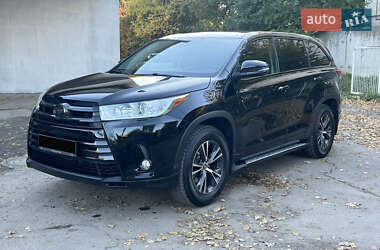 Позашляховик / Кросовер Toyota Highlander 2017 в Хмельницькому